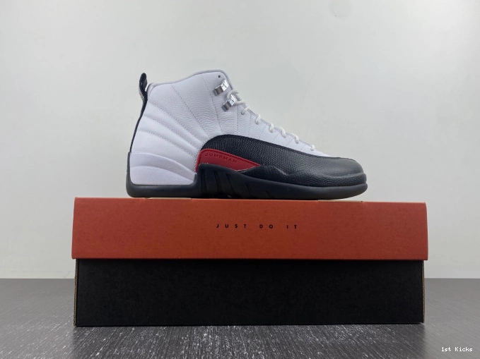 Jordan 12 Air Taxi CT8013-162 Red 0811